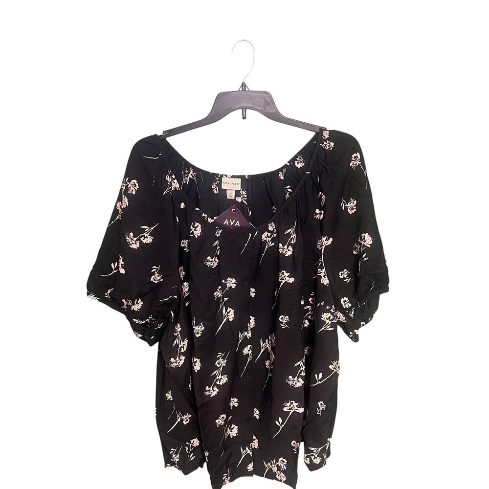 NWT Ava & Viv Women’s 4X Black Floral Button Front Blouse Plus Size